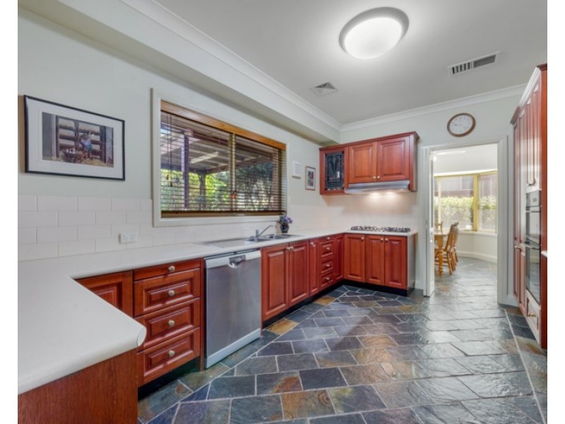 Glen Alpine NSW 2560