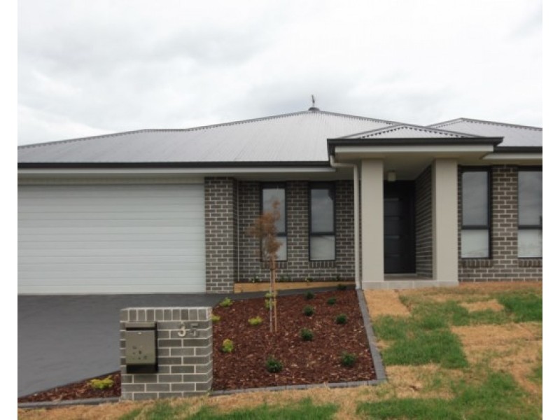 35 Dutton Street, Spring Farm NSW 2570