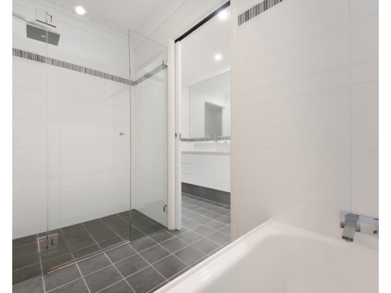 43 Columbia Street, Kearns NSW 2558