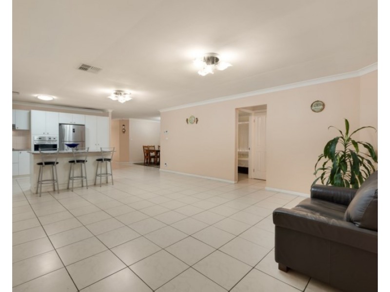 Glen Alpine NSW 2560