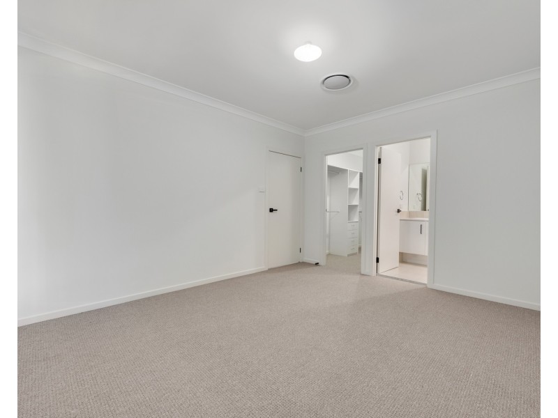 Lot 2044 Milton Street, Oran Park NSW 2570