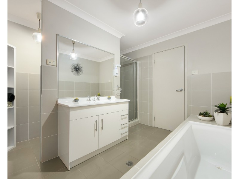 Spring Farm NSW 2570