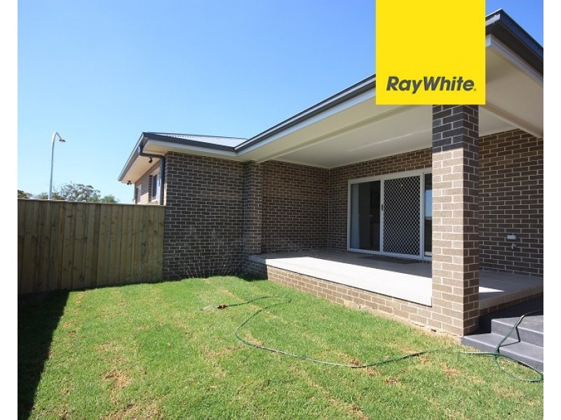 4 Dowie Drive, Campbelltown NSW 2560