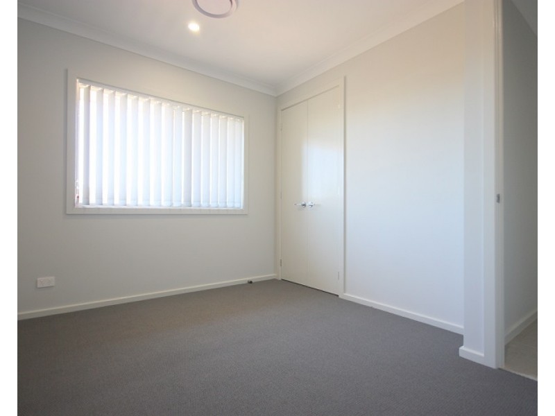 4 Dowie Drive, Campbelltown NSW 2560