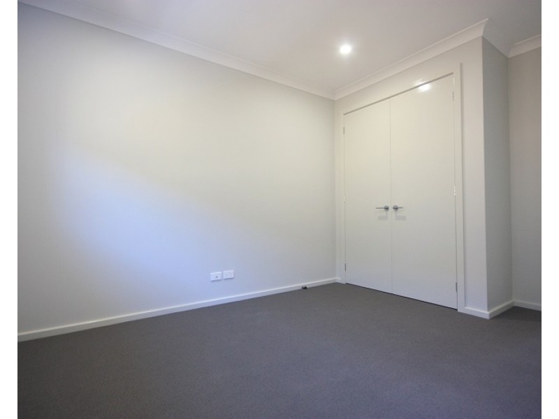 4 Dowie Drive, Campbelltown NSW 2560