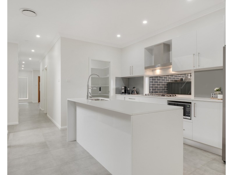 7B Victor Street, Gregory Hills NSW 2557