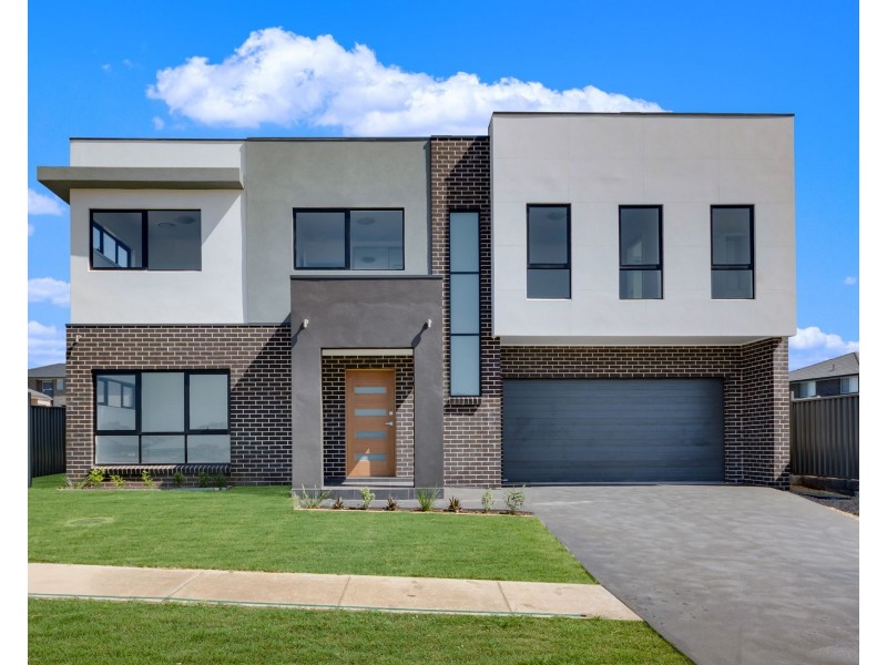 231 Village Circuit, Gregory Hills NSW 2557