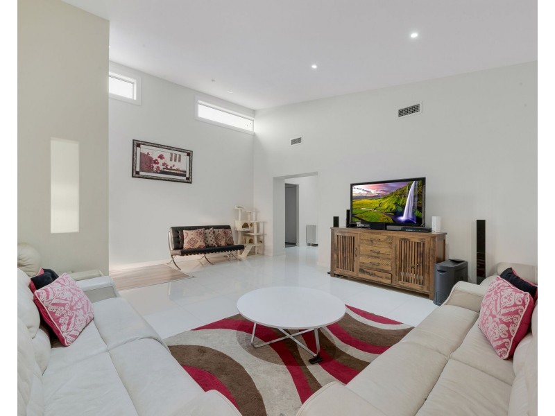 Glen Alpine NSW 2560