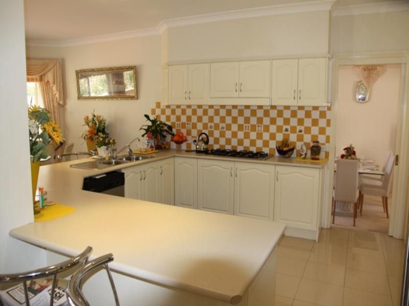 Macquarie Links NSW 2565