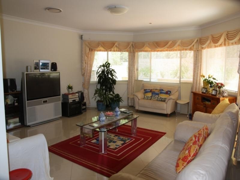 Macquarie Links NSW 2565