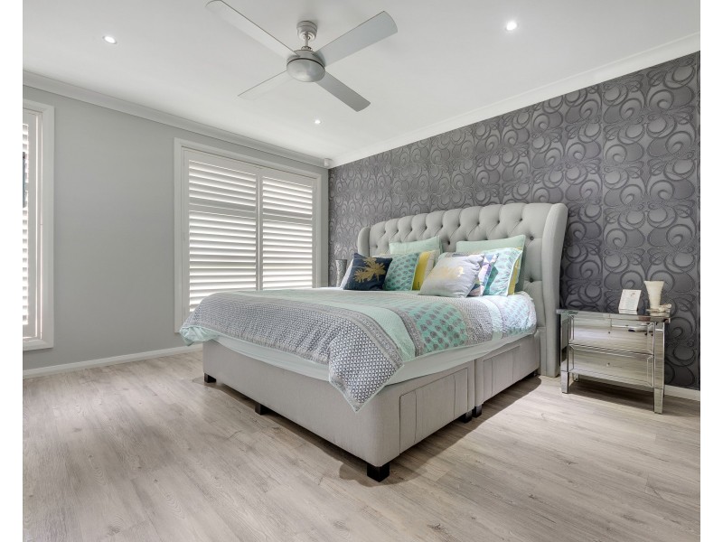 14 Easton Avenue, Spring Farm NSW 2570