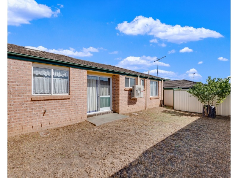 2/26 Blackwood Avenue, Minto NSW 2566