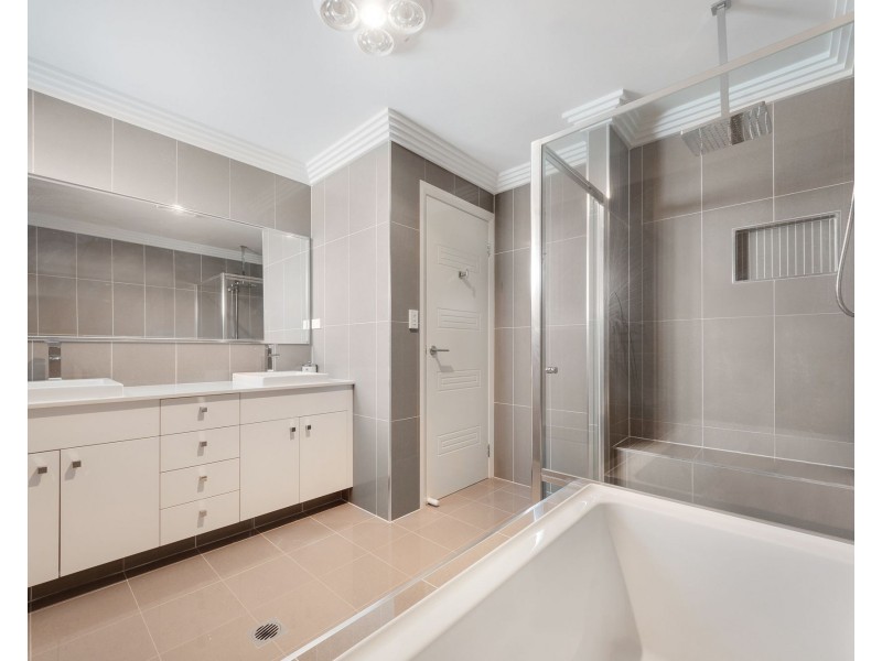 20 Brookman Avenue, Harrington Park NSW 2567