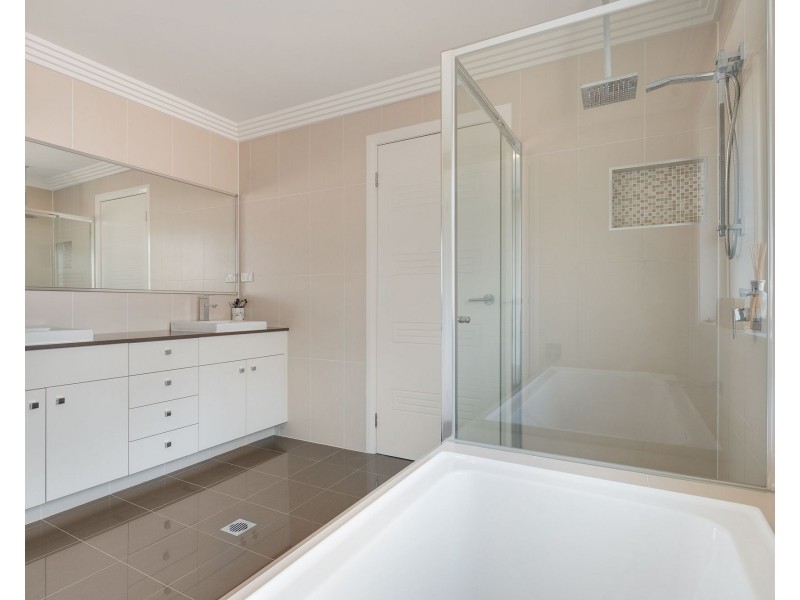 20 Brookman Avenue, Harrington Park NSW 2567