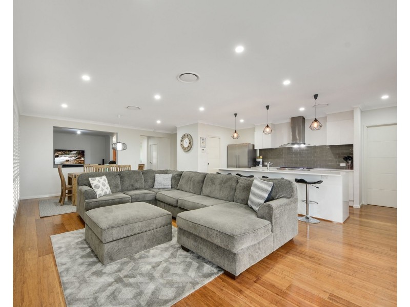 28 Golden Wattle Avenue, Gregory Hills NSW 2557