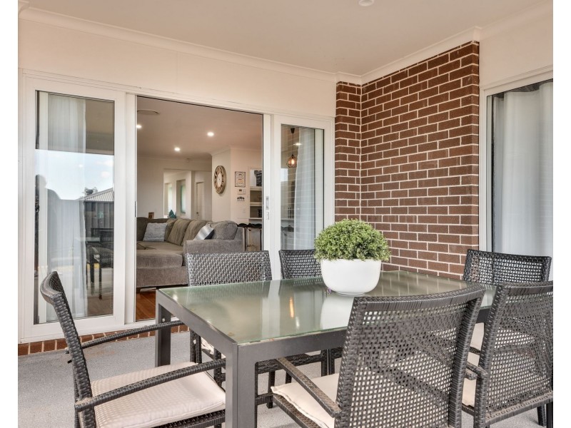 28 Golden Wattle Avenue, Gregory Hills NSW 2557