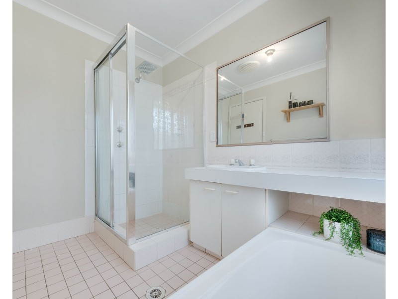 2/18 Colevile Place, Rosemeadow NSW 2560