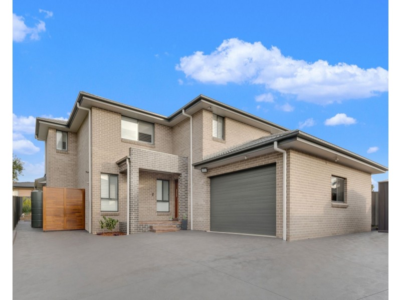 13A Farnsworth Avenue, Campbelltown NSW 2560