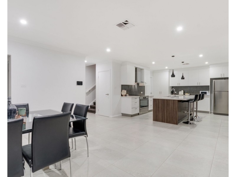 13 Farnsworth Avenue, Campbelltown NSW 2560
