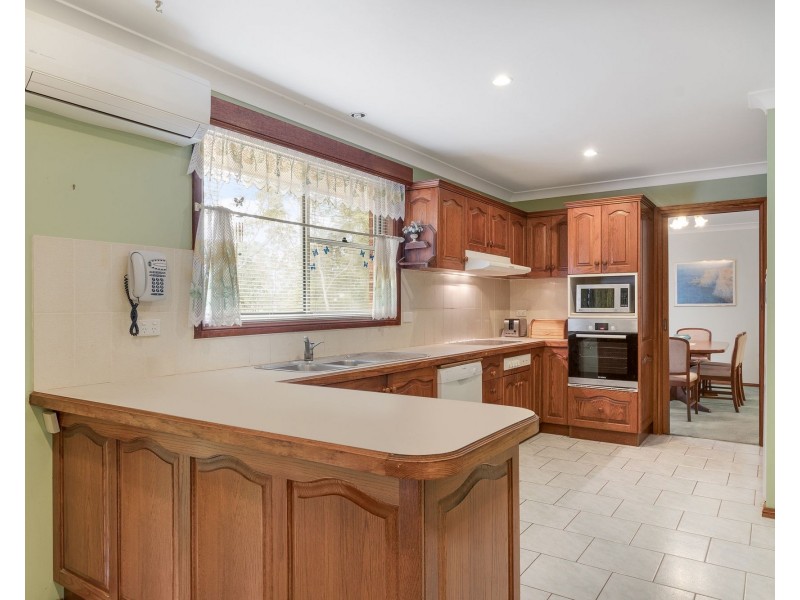 1 Browns Road, The Oaks NSW 2570