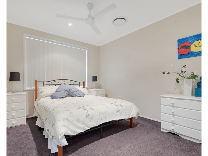 4 Baynton Place, St Helens Park NSW 2560