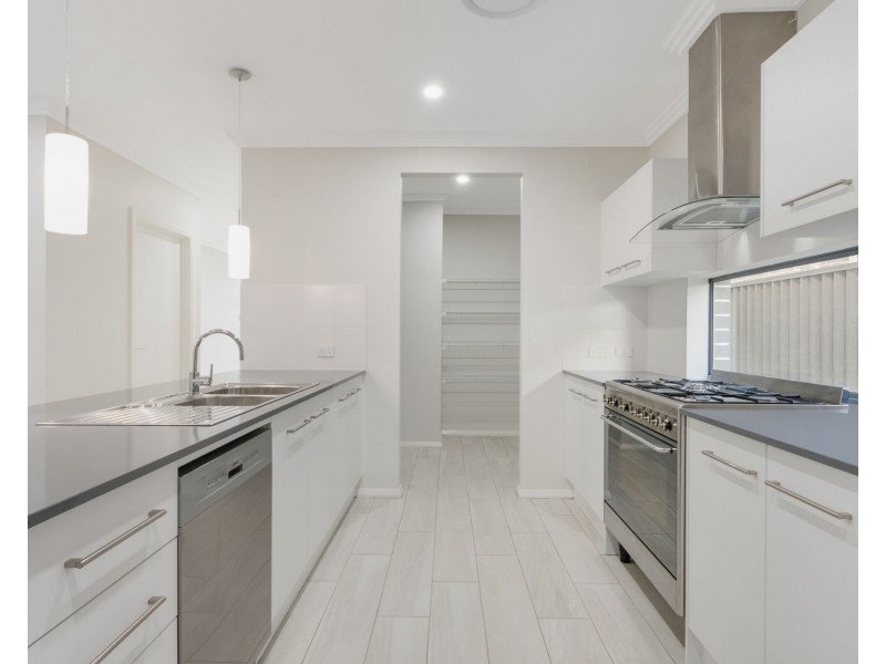 7 Greenhood Crescent, Denham Court NSW 2565