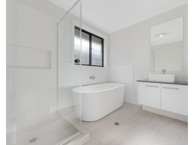 7 Greenhood Crescent, Denham Court NSW 2565