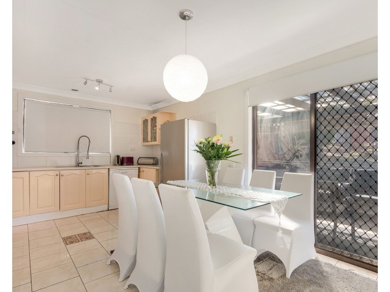 3 Topaz Place, Eagle Vale NSW 2558