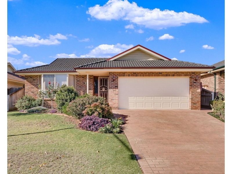 13 Moreton Bay Avenue, Spring Farm NSW 2570