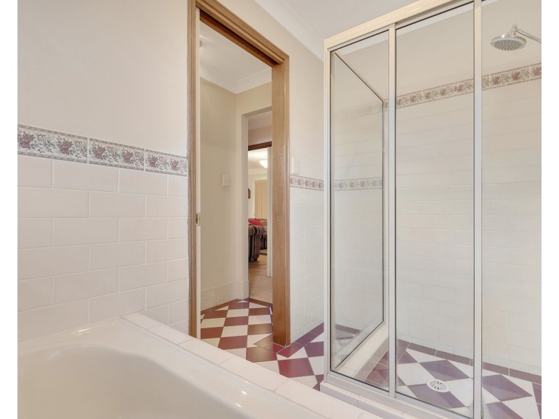 13 Moreton Bay Avenue, Spring Farm NSW 2570