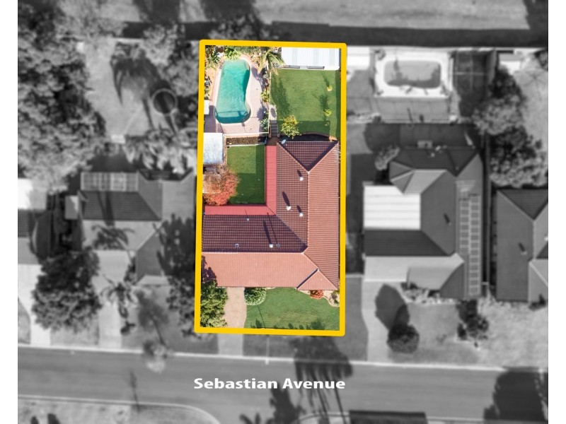 13 Sebastian Avenue, Rosemeadow NSW 2560