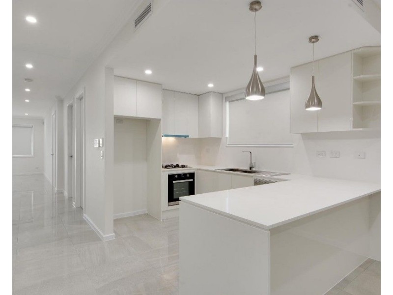 8A Hilltop Crescent, Campbelltown NSW 2560