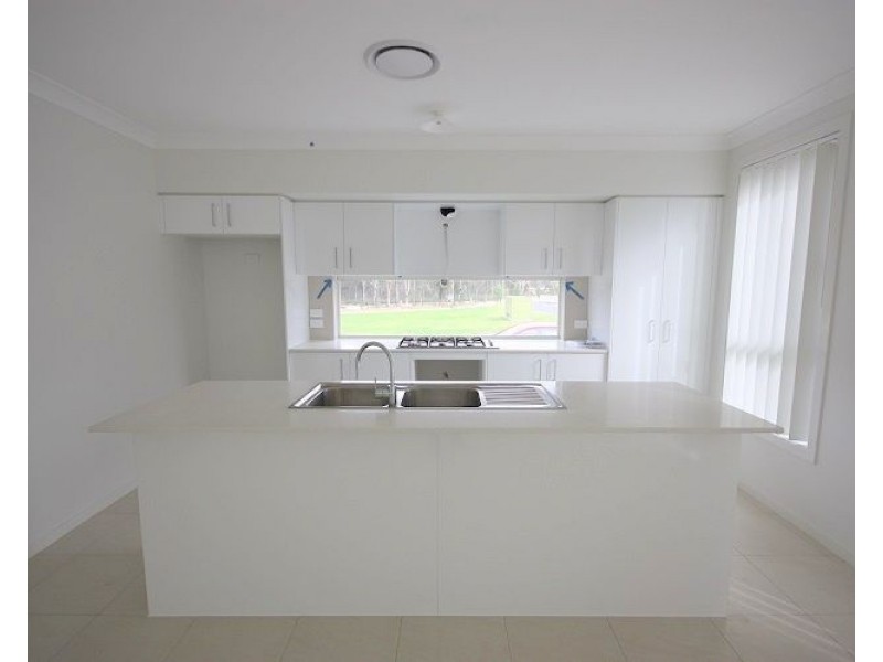41 Lowndes Drive, Oran Park NSW 2570