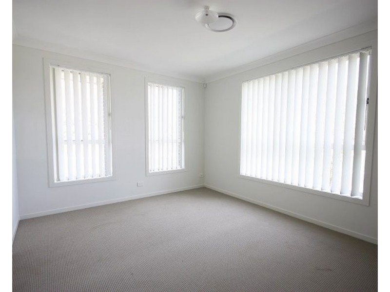 41 Lowndes Drive, Oran Park NSW 2570