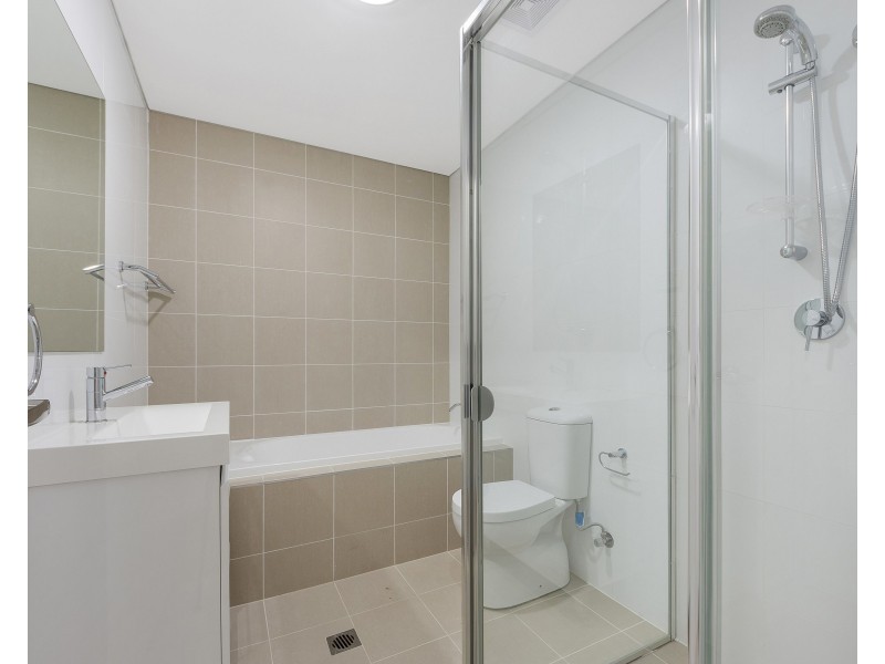 8/54 Santana Road, Campbelltown NSW 2560