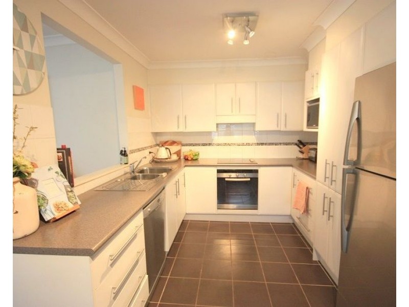 20 Banks Place, Camden South NSW 2570