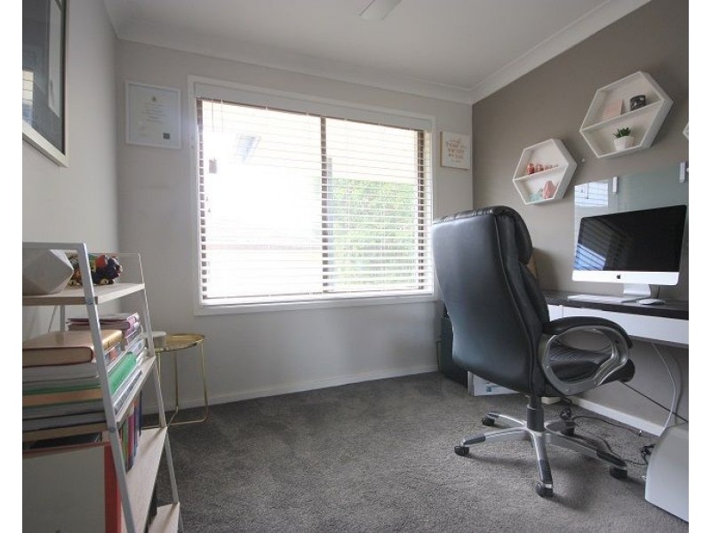 20 Banks Place, Camden South NSW 2570