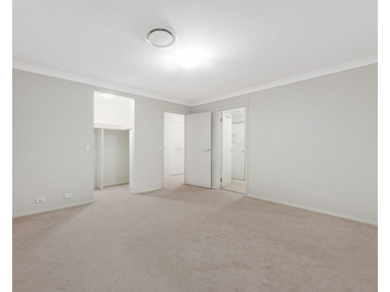 9 Mariner Street, Glenfield NSW 2167