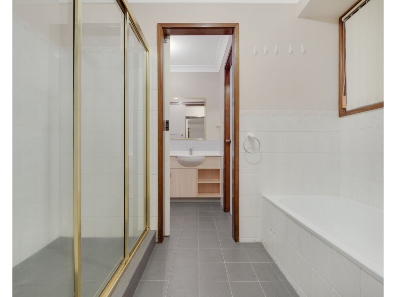 11 Wilkins Place, Leumeah NSW 2560