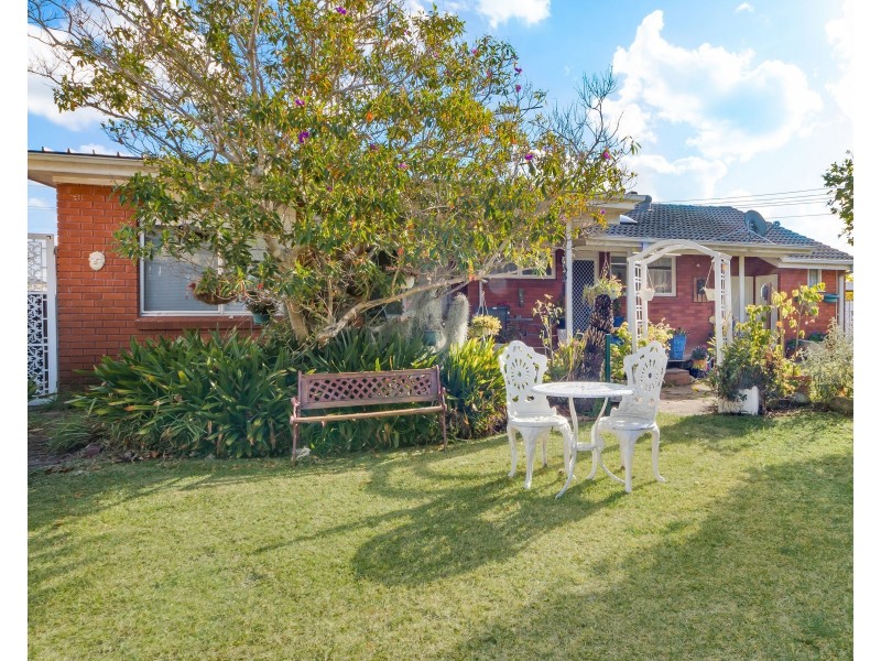 1 Burraneer Street, Leumeah NSW 2560