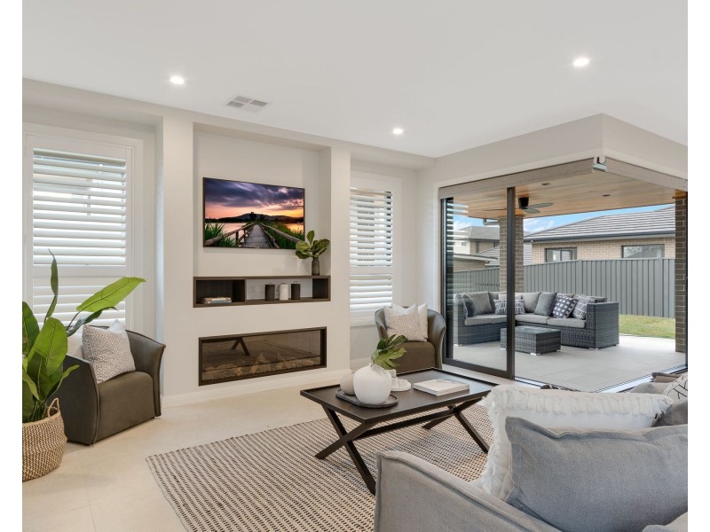 40 Allison Circuit, Oran Park NSW 2570