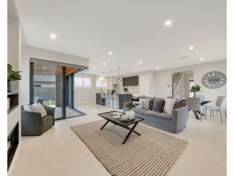 40 Allison Circuit, Oran Park NSW 2570