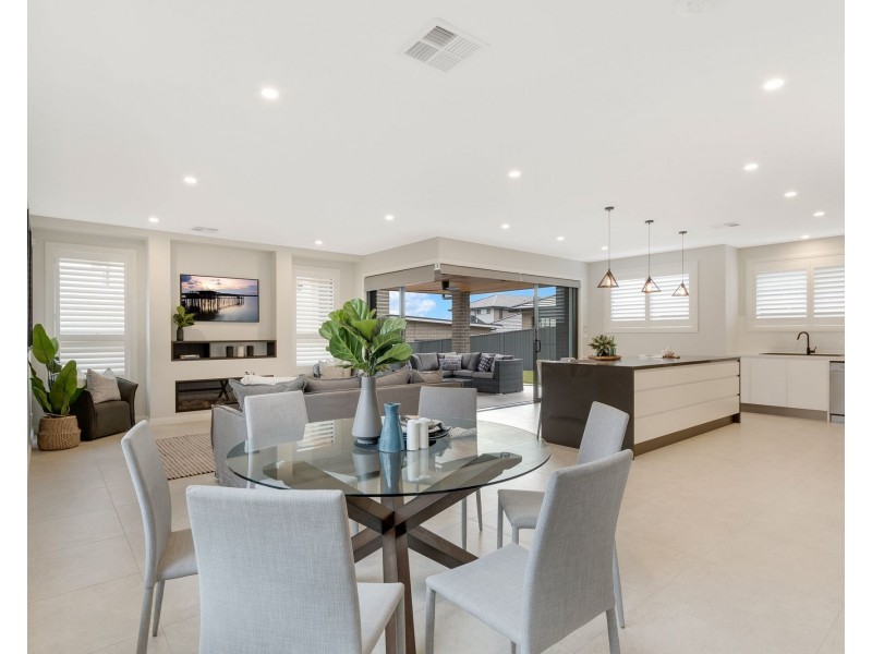 40 Allison Circuit, Oran Park NSW 2570