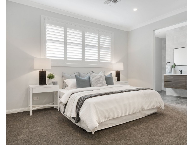40 Allison Circuit, Oran Park NSW 2570