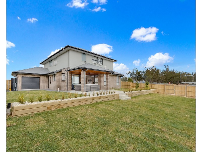 40 Allison Circuit, Oran Park NSW 2570