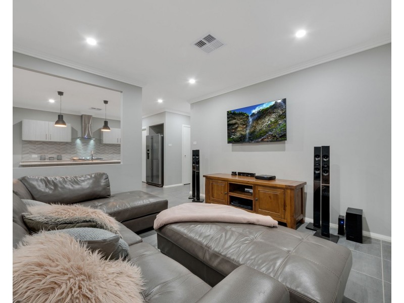 49 Reynolds Street, Spring Farm NSW 2570