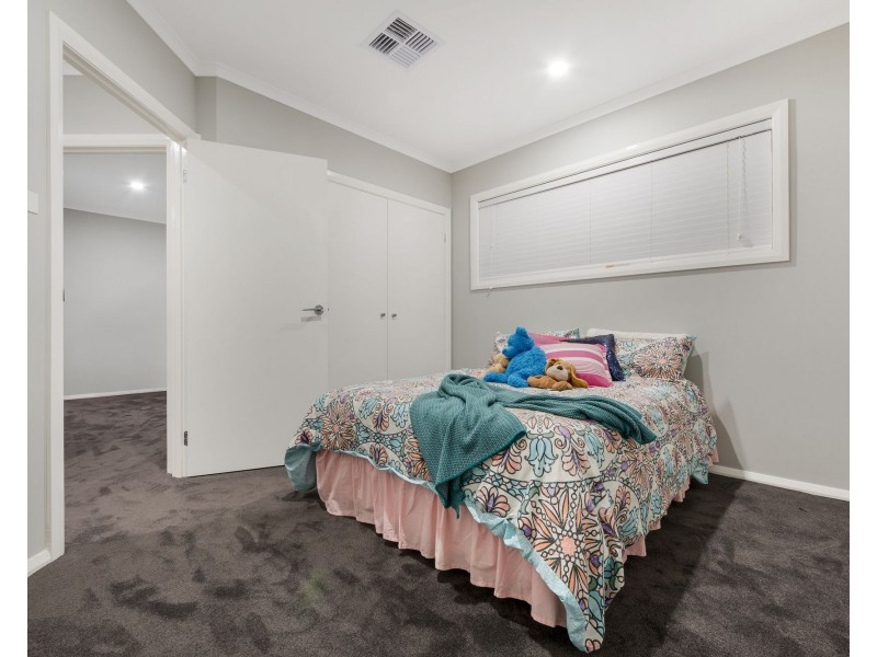 49 Reynolds Street, Spring Farm NSW 2570