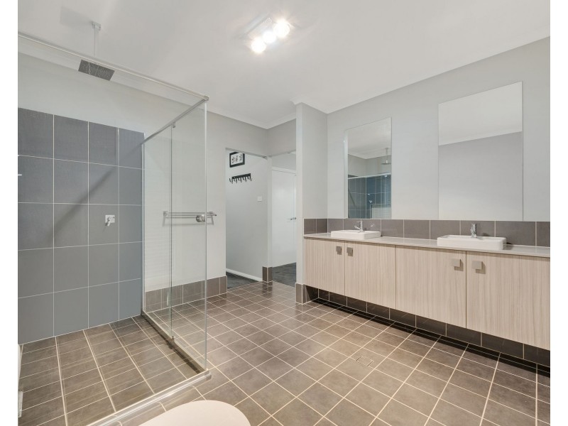 49 Reynolds Street, Spring Farm NSW 2570