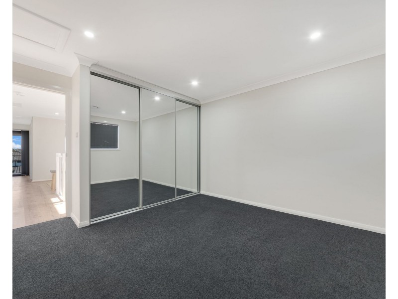 21 Cumberland Street, Gregory Hills NSW 2557