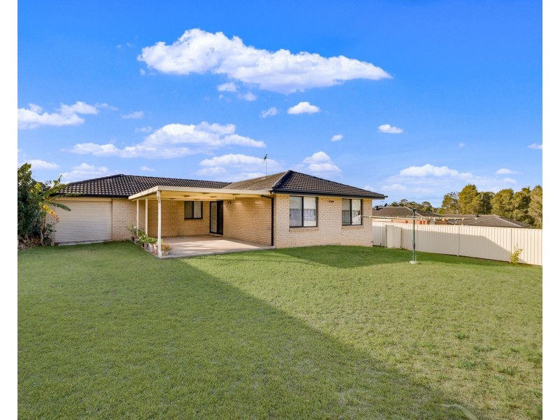 39 McLaughlin Circuit, Bradbury NSW 2560